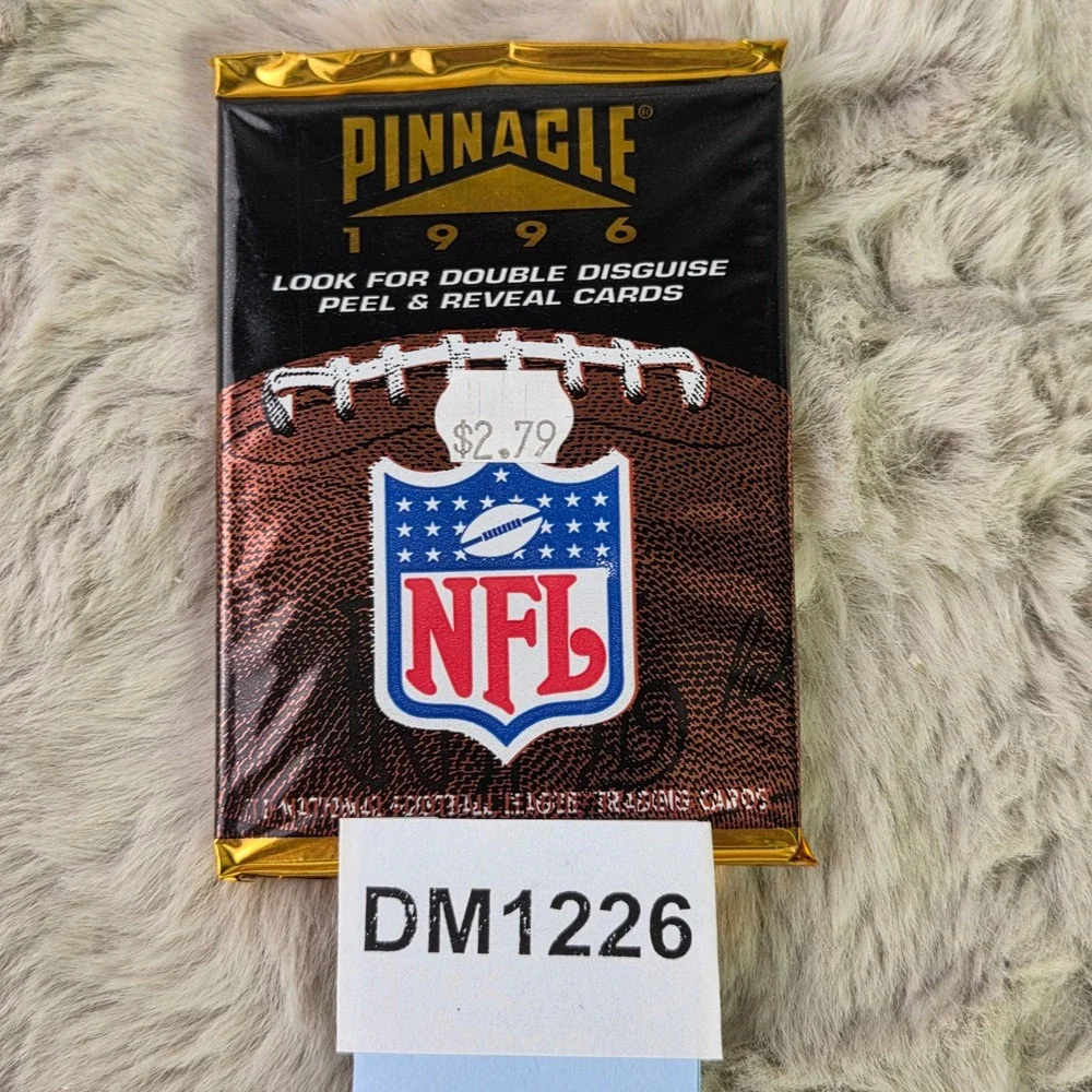 Lot of 7 1996 Pinnacle NFL Football Trading Card Packs Sealed 10 Cards Per Pack